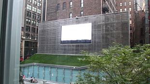 The Video Art Horizontes screened at a large outdoor screen